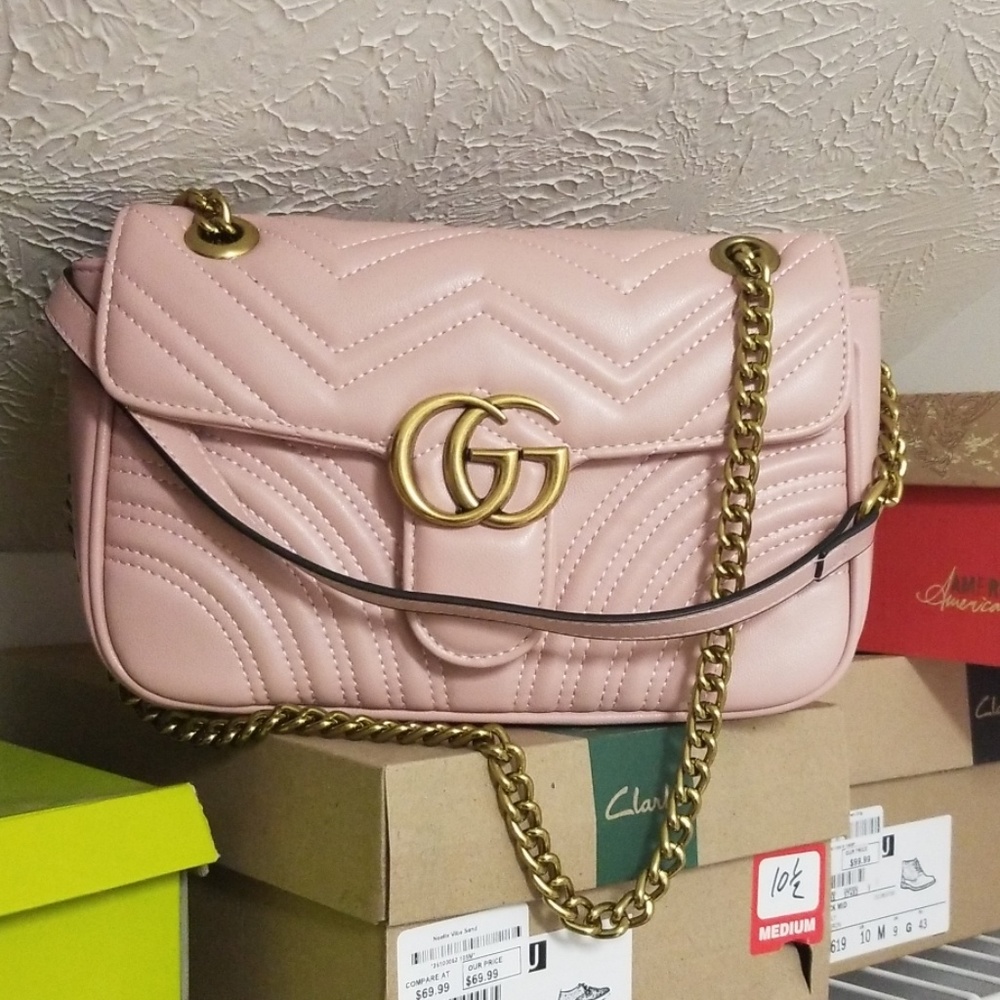 FINAL PRICE DROP Cute pink crossbody purse
